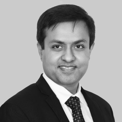 Abhinav Headshot.jpg